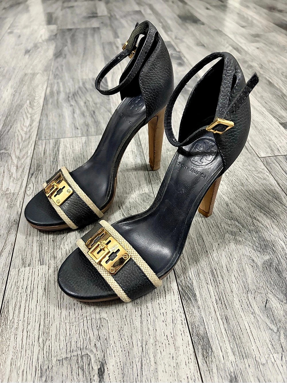 Tory Burch Leather Buckle Heels in Black & Gold US 7M